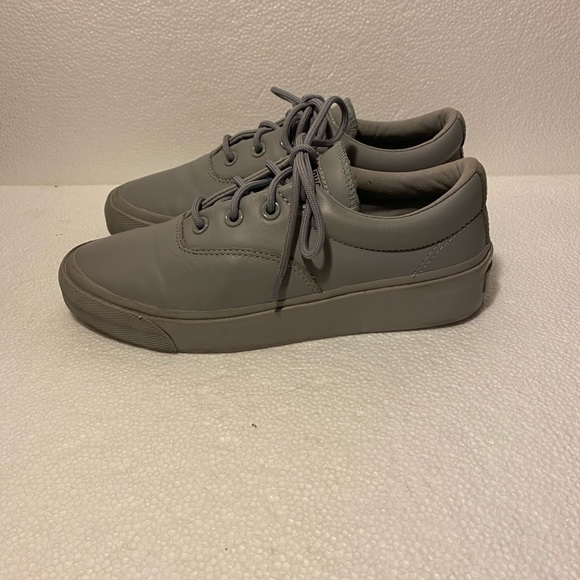 Converse Skid Grip CVO Low Mono Leather - Dolphin Grey - Size 6 - Picture 3 of 5